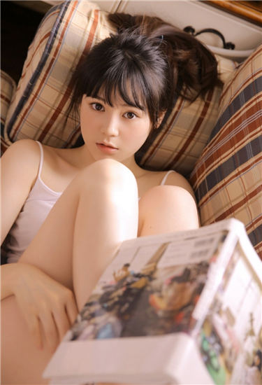 花季传媒3.0.3免费版下载美一人截图3